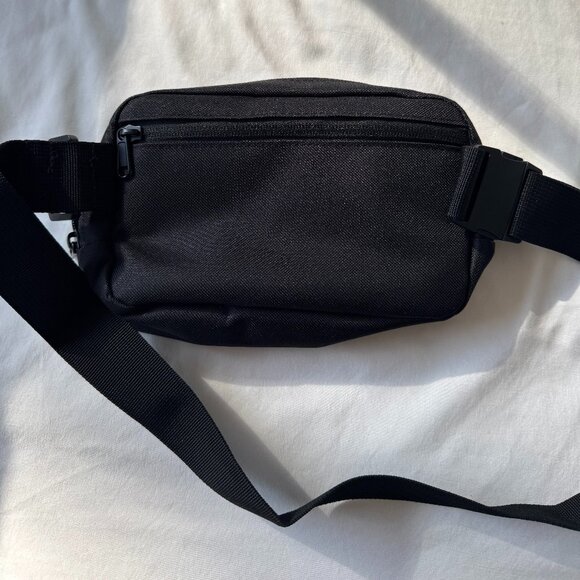 NWT, Los Angeles Lakers Pride Night Crossbody Bag, Black with Rainbow, One Size - Picture 9 of 12